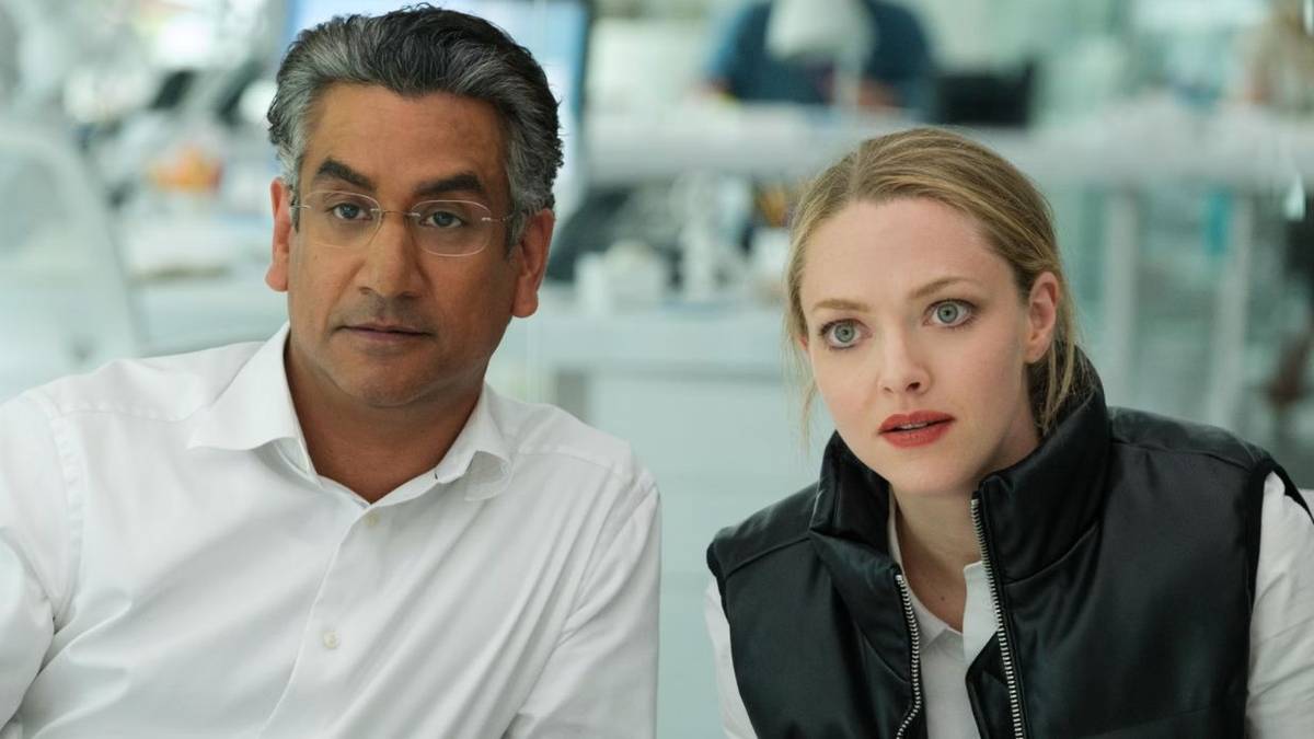 Amanda Seyfried's Chilling Performance in 'The Dropout' Exposes More Than Just a Scandal