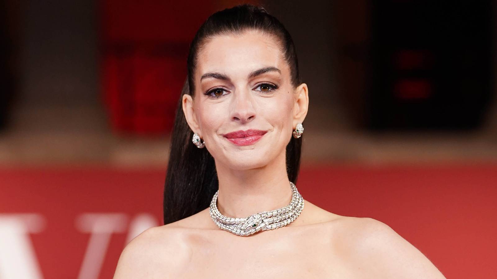 Anne Hathaway Returns to Produce Disney+ 'Ella Enchanted' Series with Boarding School Twist