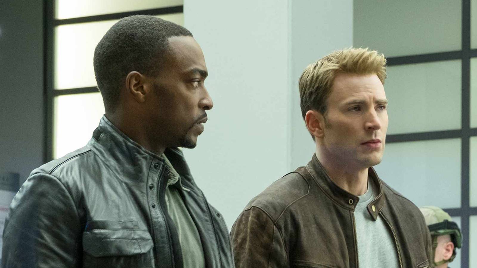 Anthony Mackie Confirms Captain America's Survival Through Avengers: Secret Wars