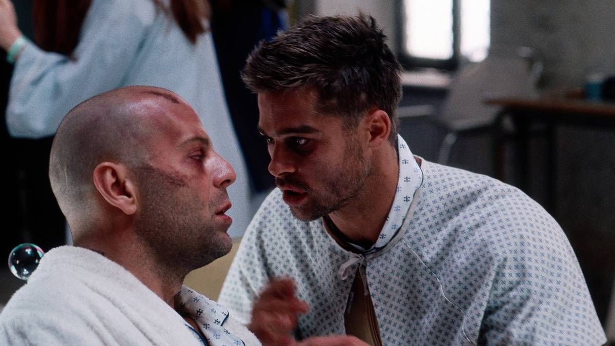 Bruce Willis and Brad Pitt's Mind-Bending Sci-Fi 'Twelve Monkeys' Exits Prime Video May 31