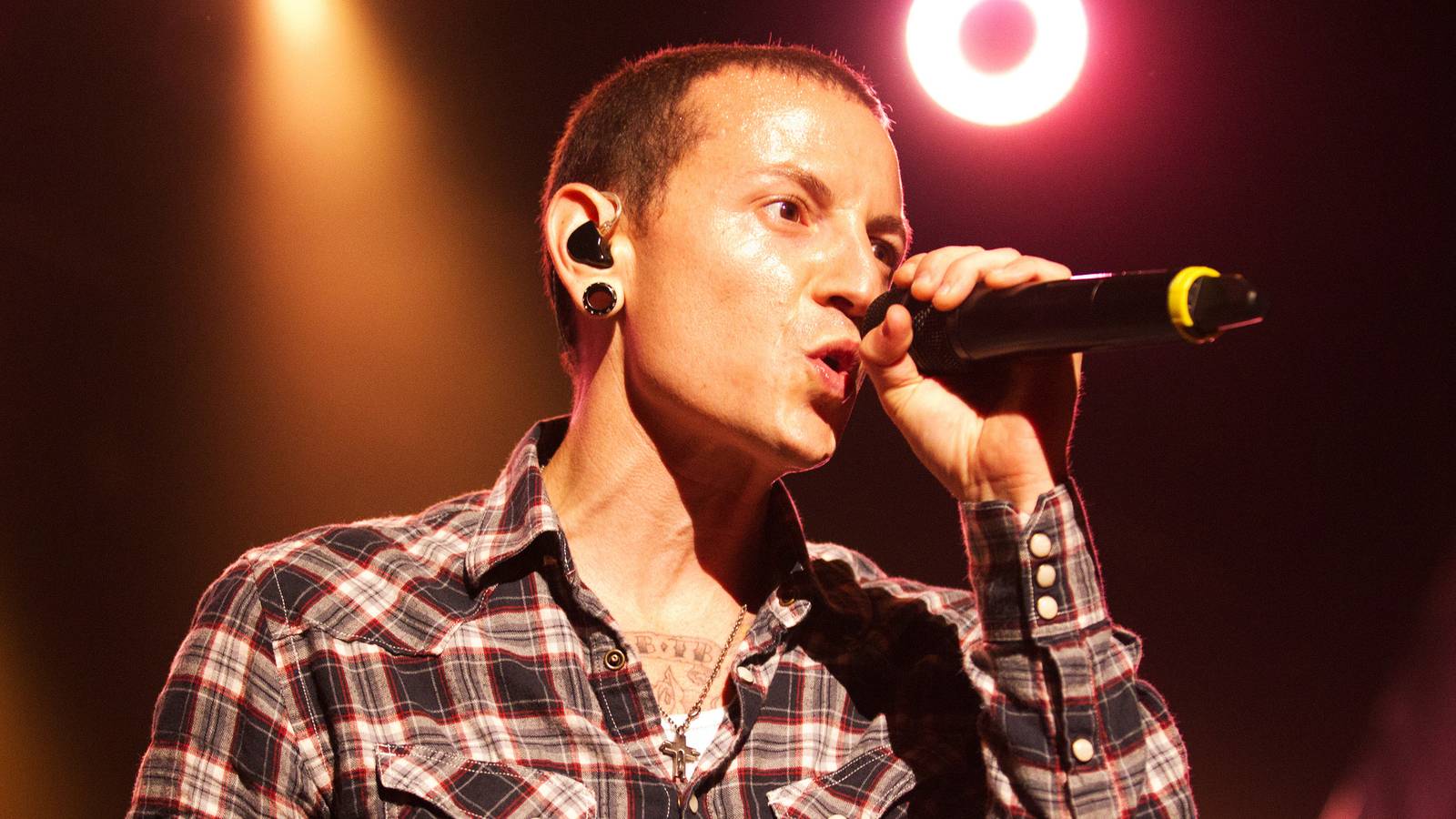 Chester Bennington's 'Numb' Became Linkin Park's Most Heartbreaking Anthem