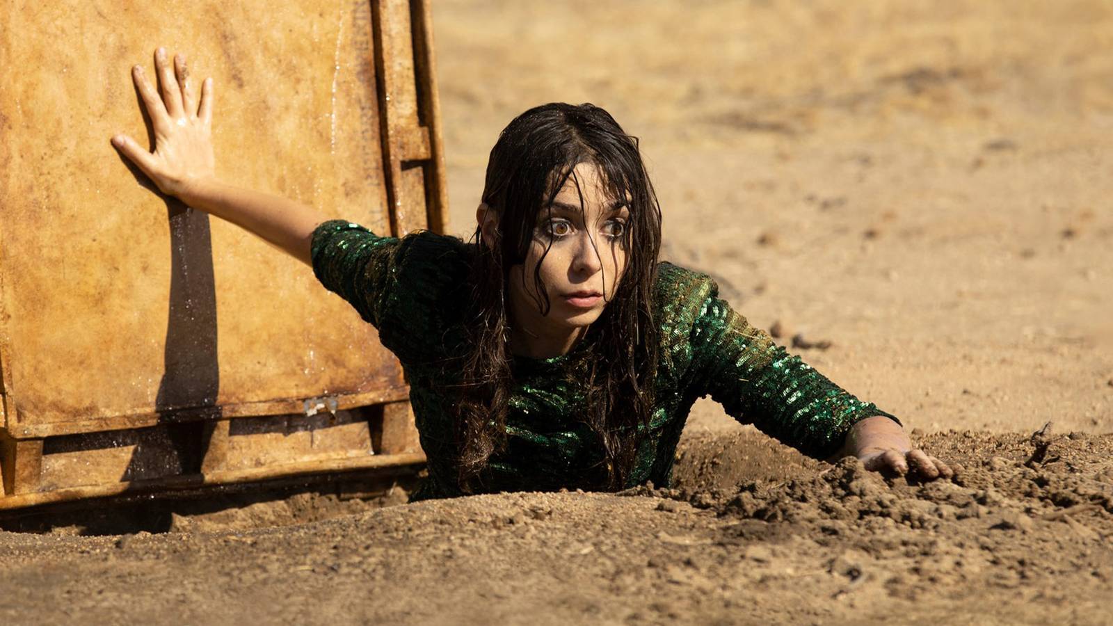 Cristin Milioti's Sci-Fi Gem 'Made for Love' Is a Must-Watch