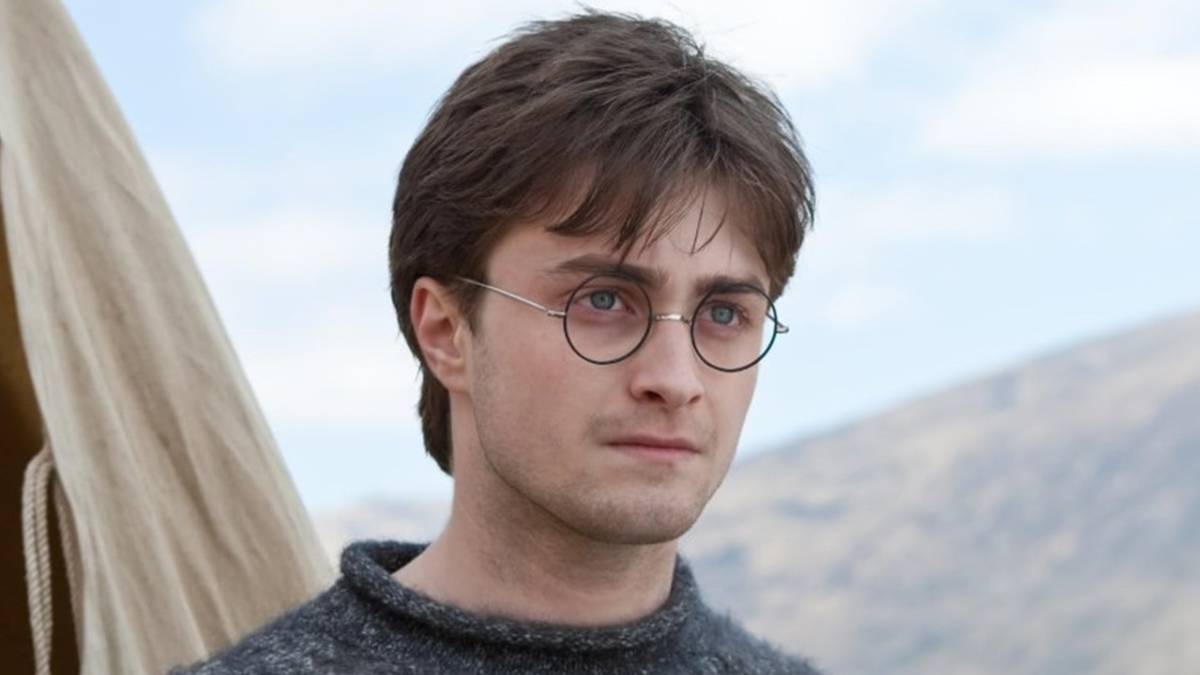 Daniel Radcliffe and Paul Dano's A24 Cult Classic 'Swiss Army Man' Hits Kanopy Free in June 2026