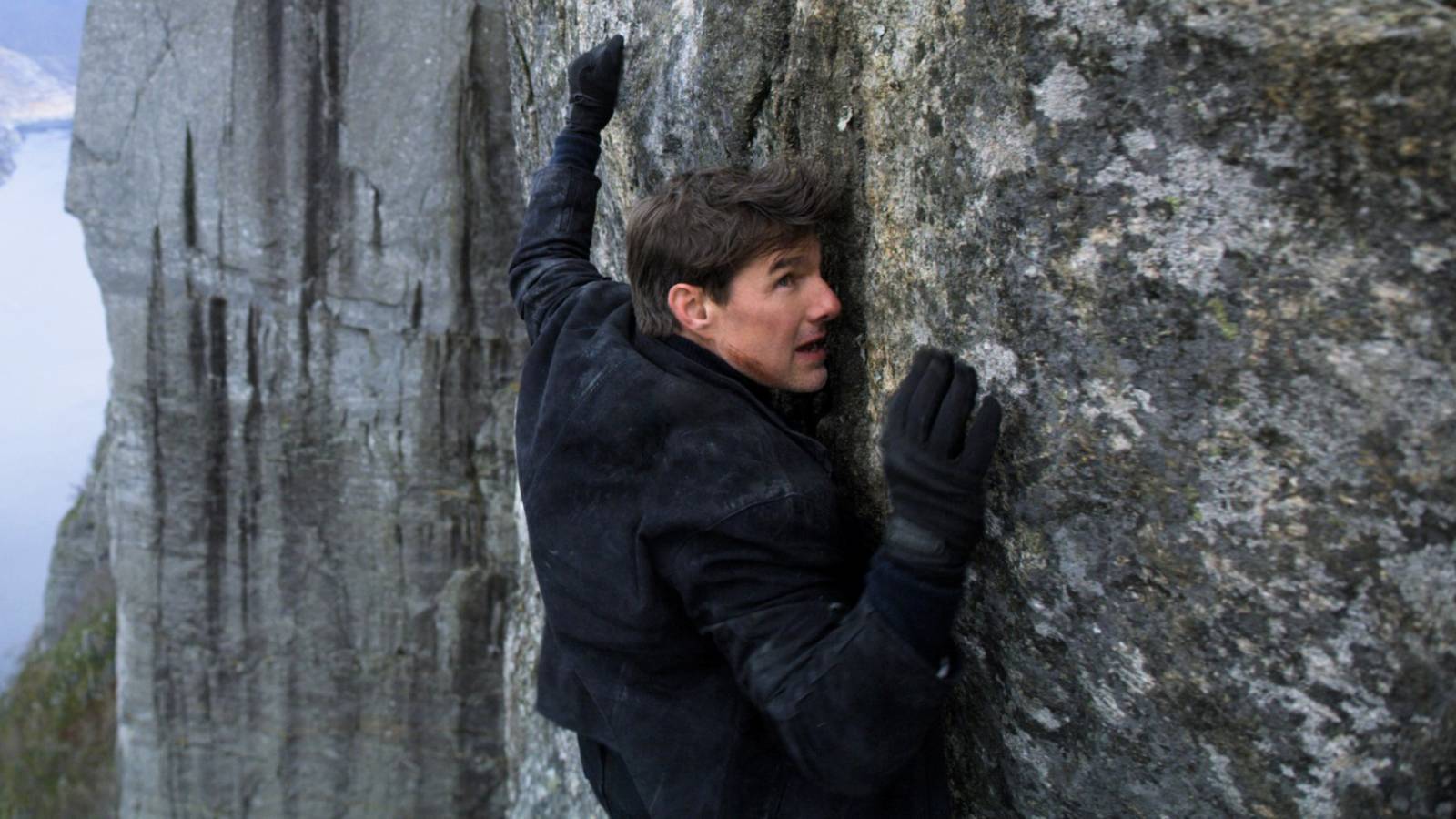 Digger Stars Reveal Tom Cruise's Relentless Rehearsal Routine