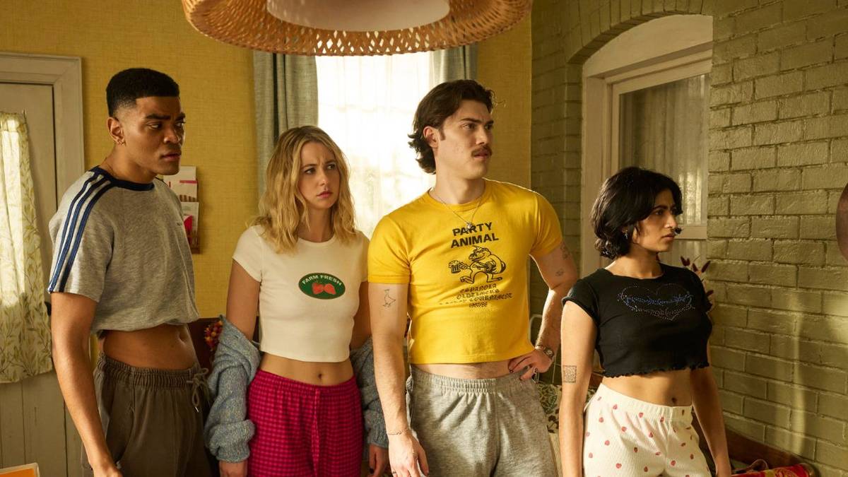 FX's Adults Season 2 Redefines Sitcom Romance by Putting Friendship First