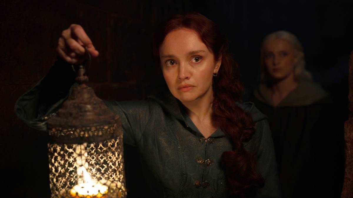 How Helaena's Pregnancy in House of the Dragon Season 3 Fixes a Major Book Problem