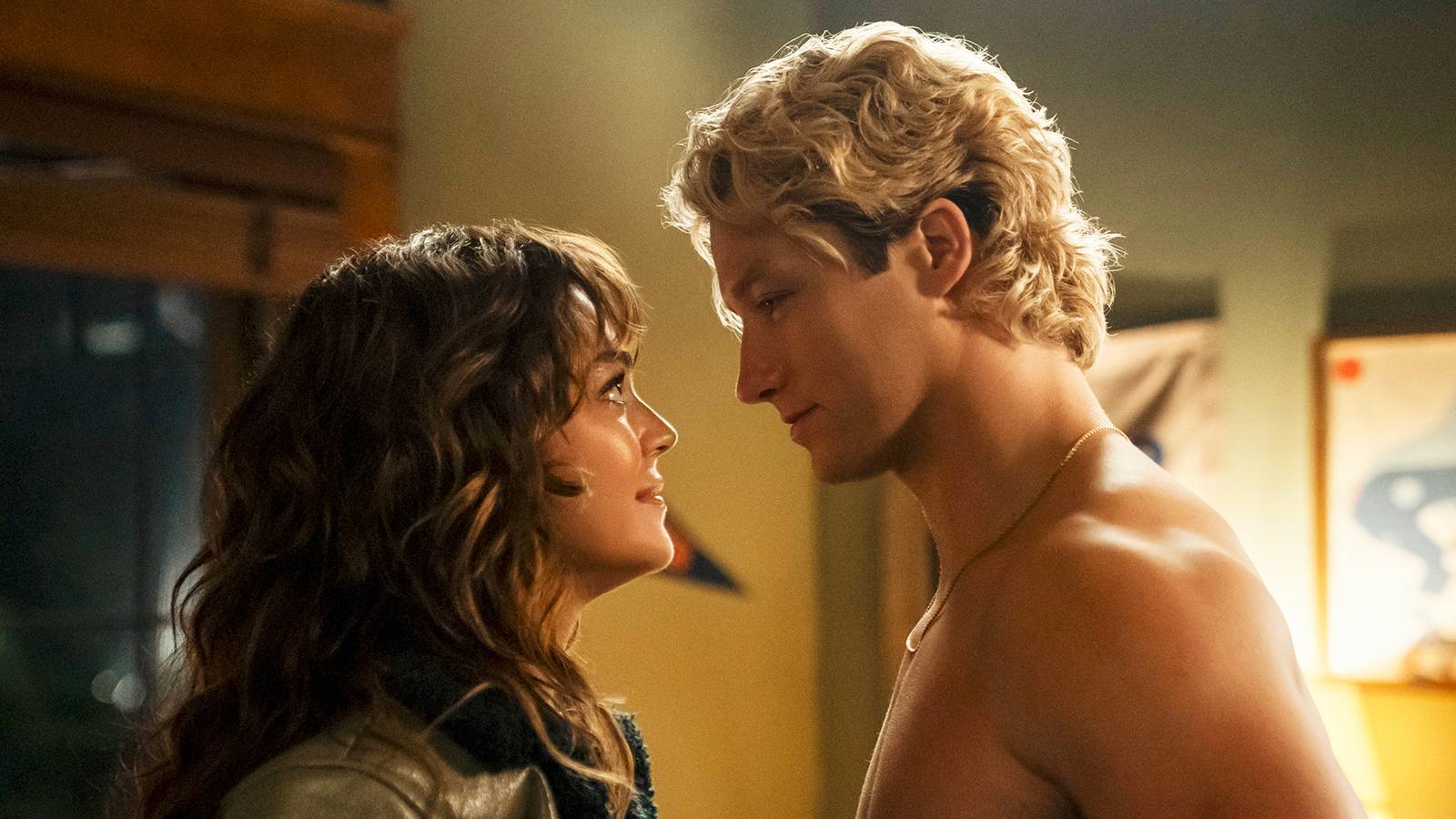 How 'Off Campus' Season 2 Rewrites Allie and Dean's Story with a Shocking Hunter Twist