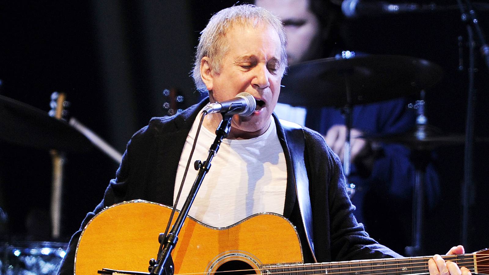 How Paul Simon's 'Graceland' Became His Greatest—and Most Controversial—Album