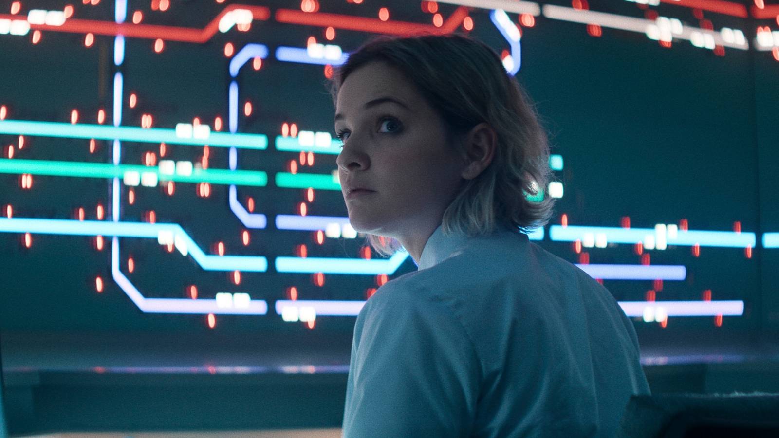 Idris Elba's 'Hijack' Is Your Perfect Weekend Binge on Apple TV+