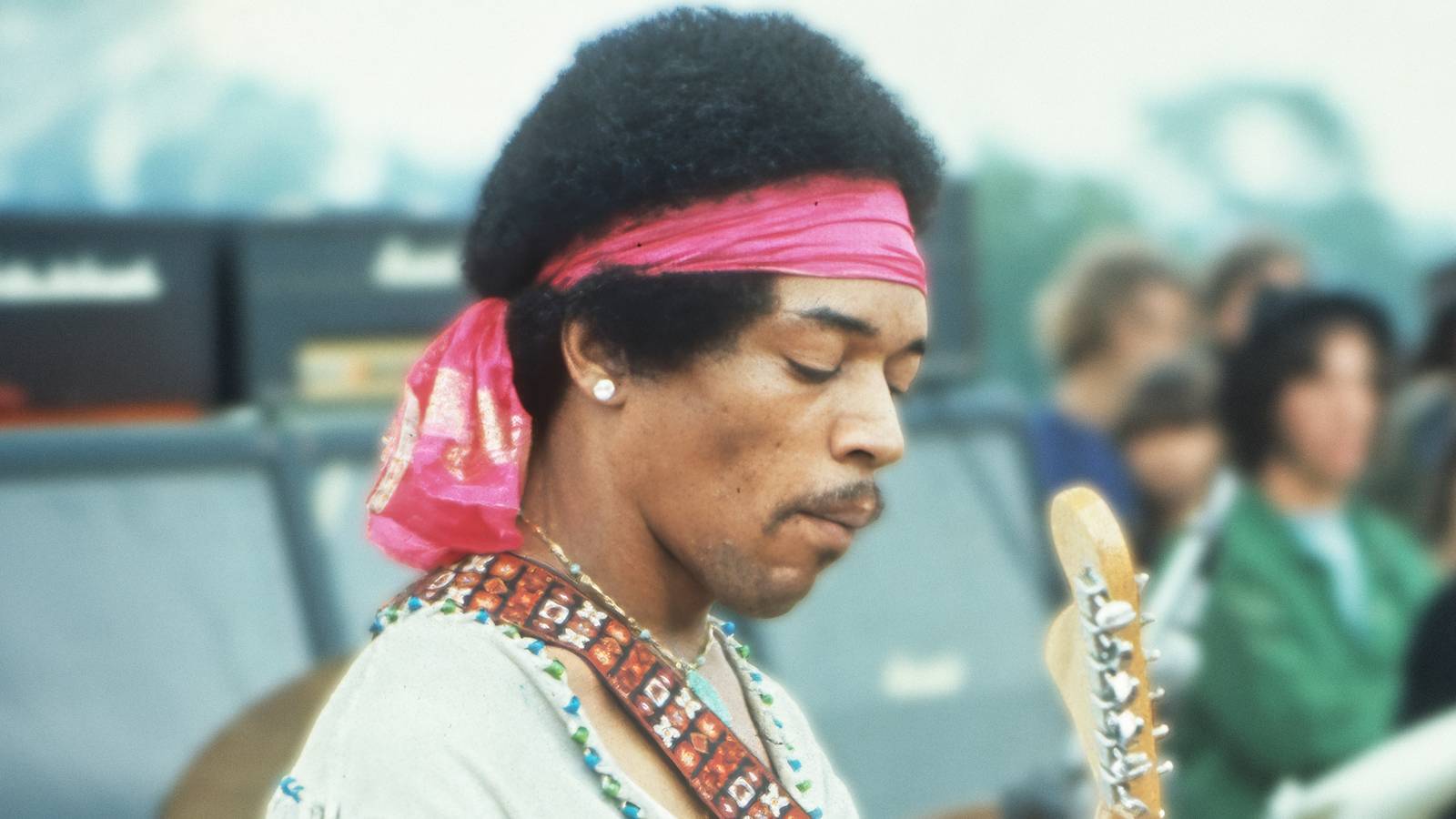 Jimi Hendrix's 'Machine Gun': The 12-Minute Live Anti-War Masterpiece