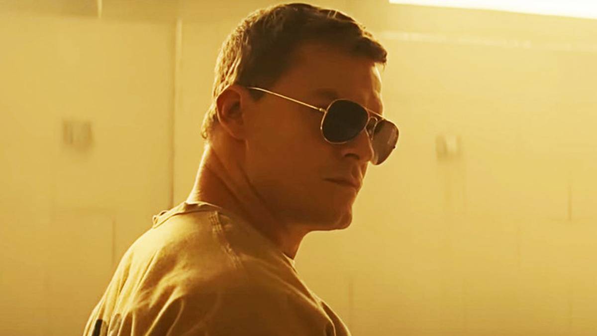 Lee Child Explains Why Alan Ritchson Is the Perfect Reacher