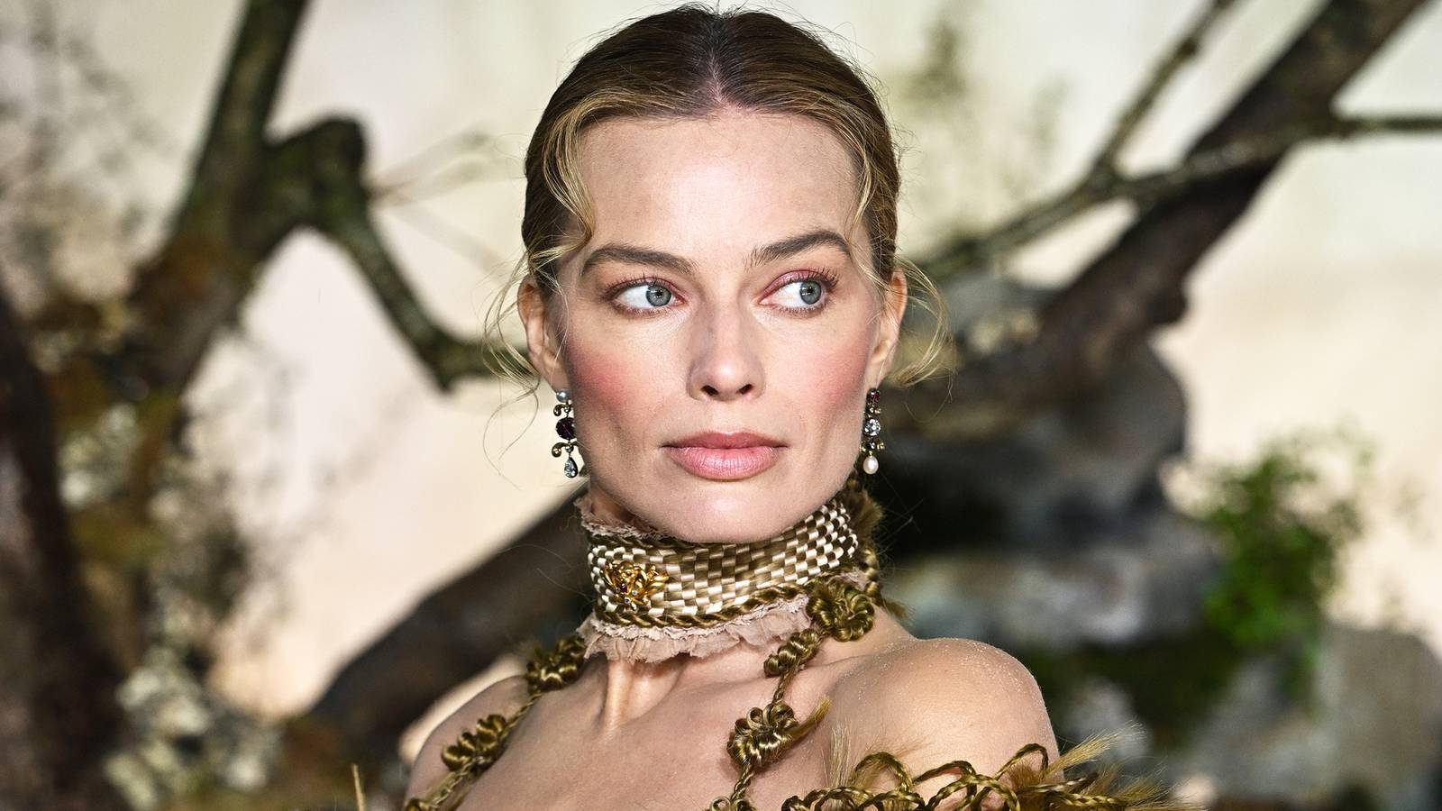 Margot Robbie and Will Smith's 'Focus' Heats Up Netflix Ahead of Her 'Ocean's Eleven' Prequel