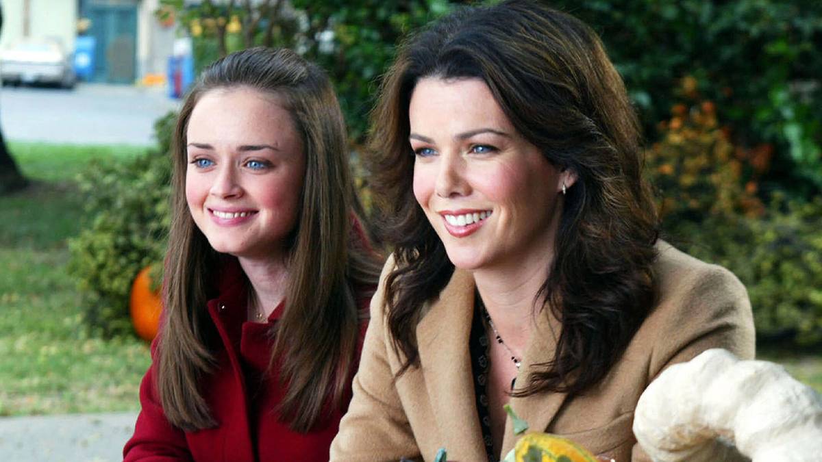 Move Over, Gilmore Girls: Netflix's Ginny & Georgia Is the Grittier Mother-Daughter Saga You Need