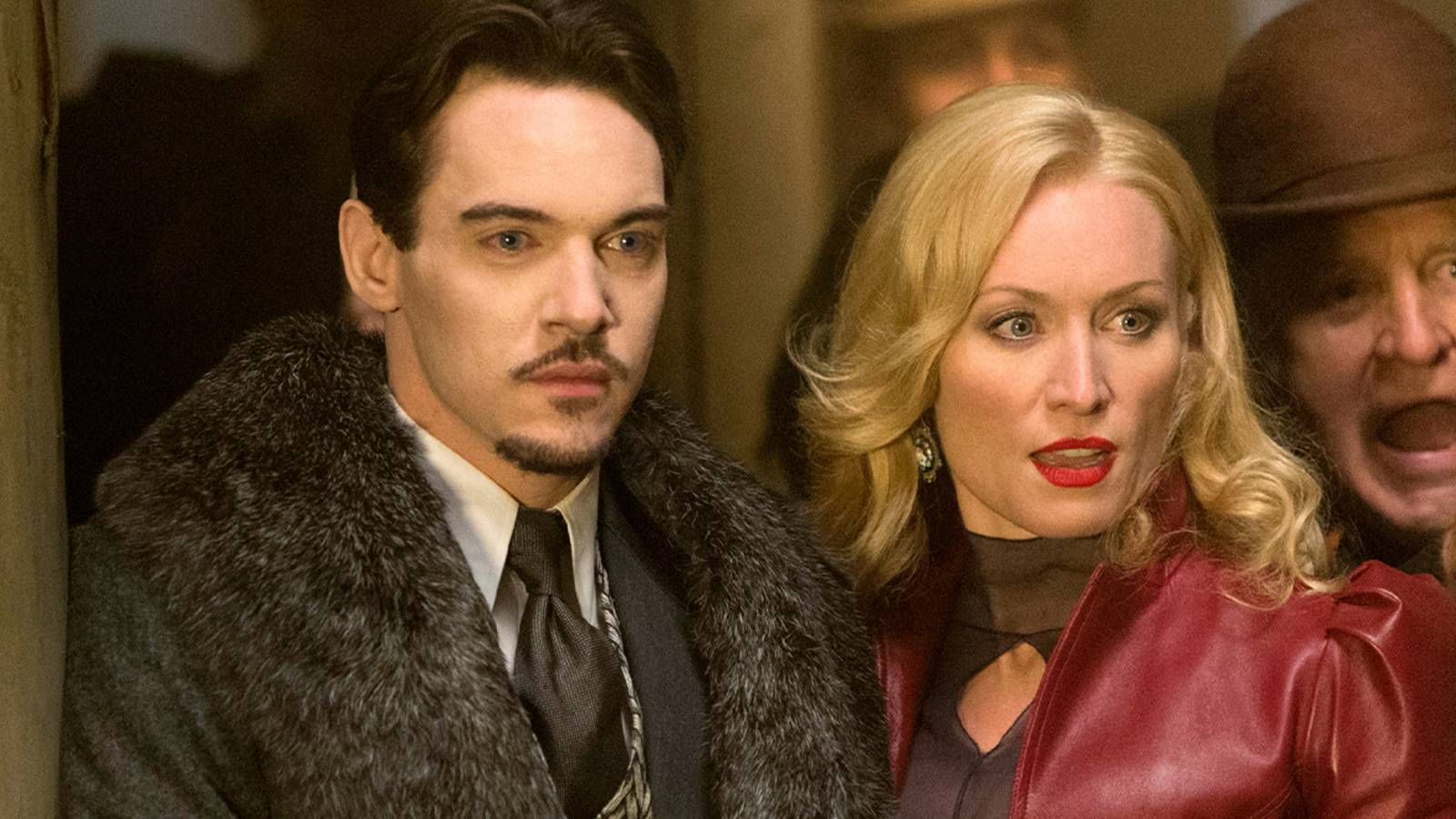 NBC's 2013 'Dracula' Is Your Perfect Gothic Horror Weekend Binge