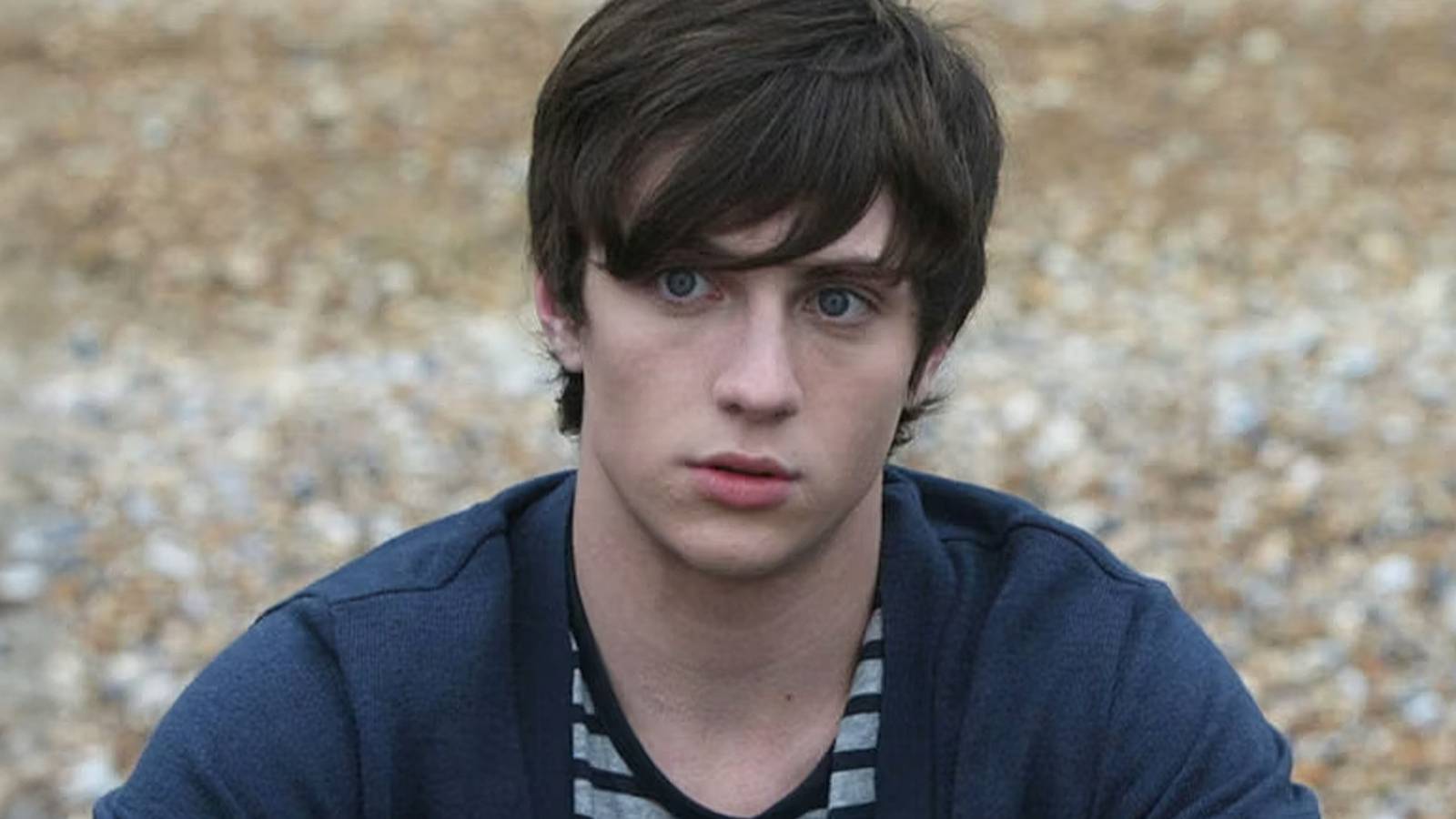 Netflix Confirms 'Angus, Thongs and Full-Frontal Snogging' Adaptation with Pilot Order