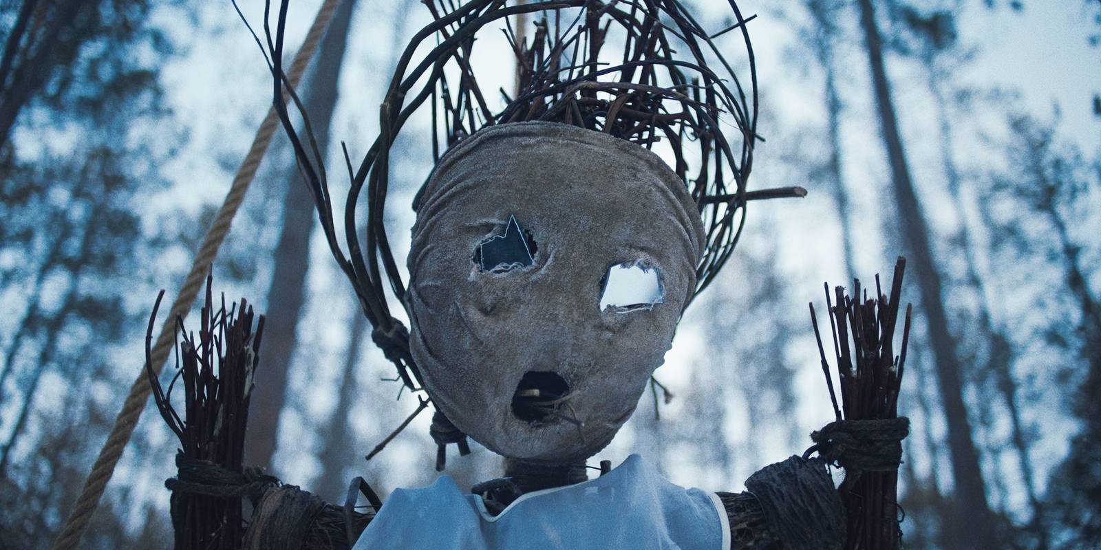 Netflix's Creepy 'Something Very Bad' Becomes a Late-Night Horror Obsession