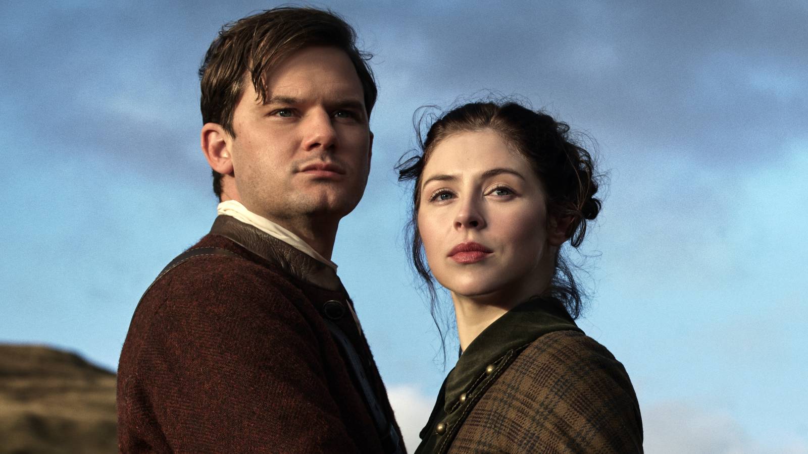 Outlander Prequel Stars Warn of Brutal Season 2 Cliffhanger