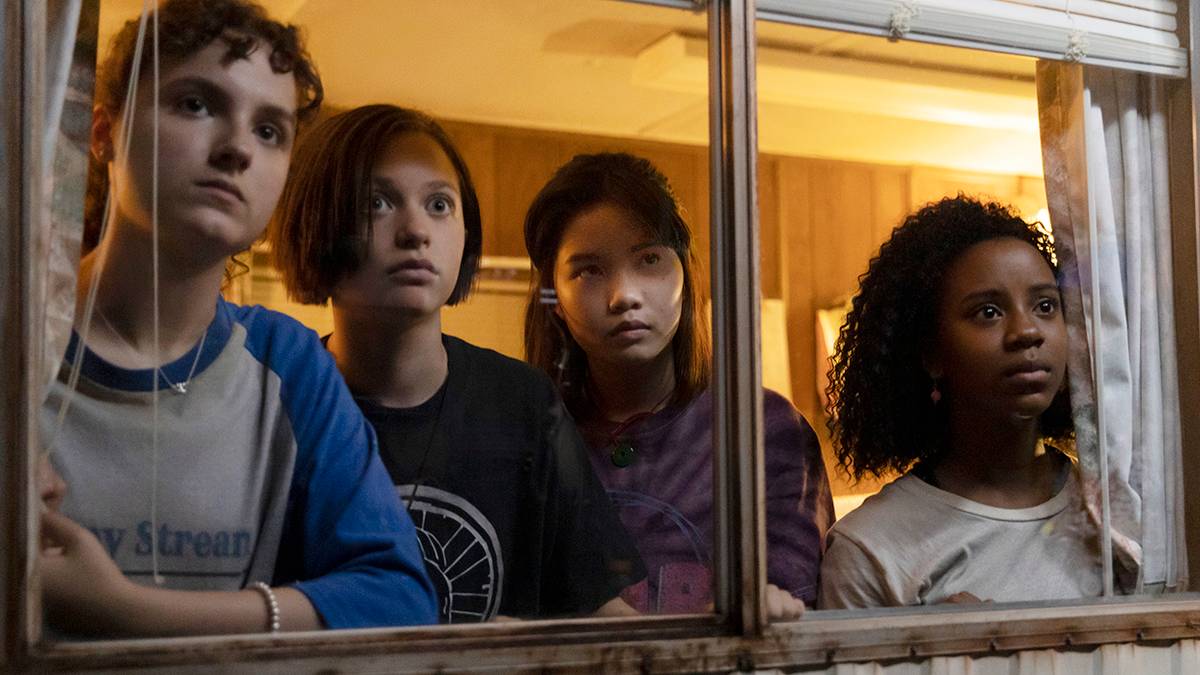 Paper Girls: The Perfect 8-Episode Sci-Fi Binge You Can Finish This Weekend