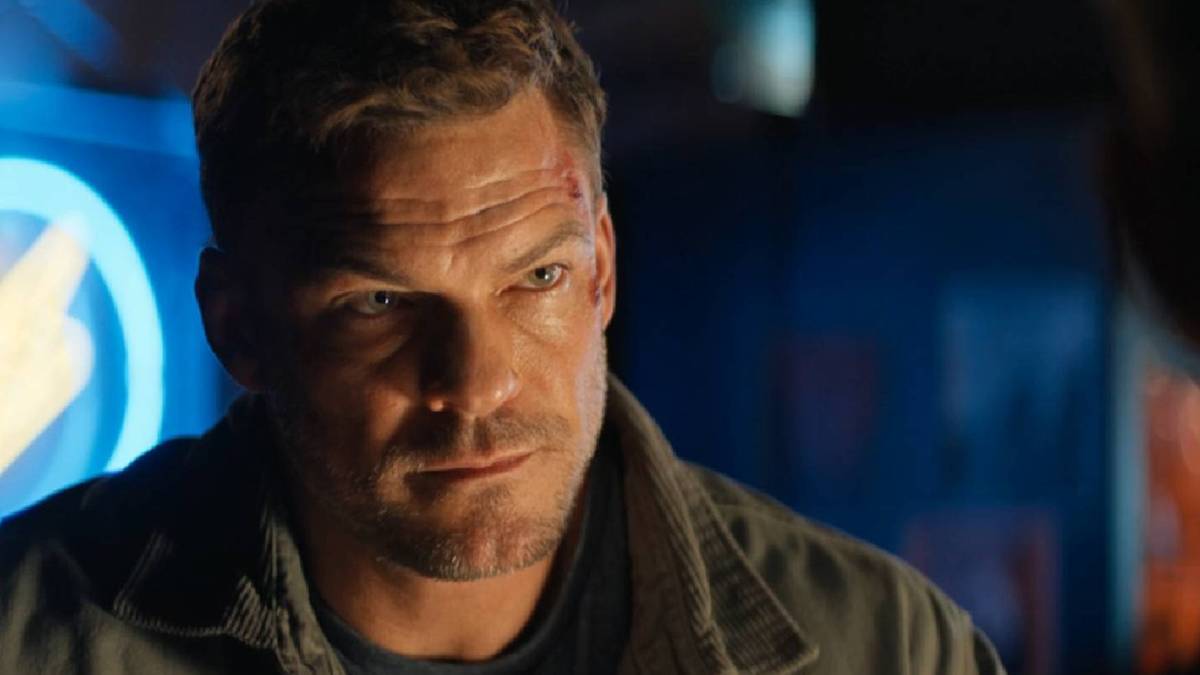 Reacher Renewed for Season 6 at Prime Video Ahead of Season 5