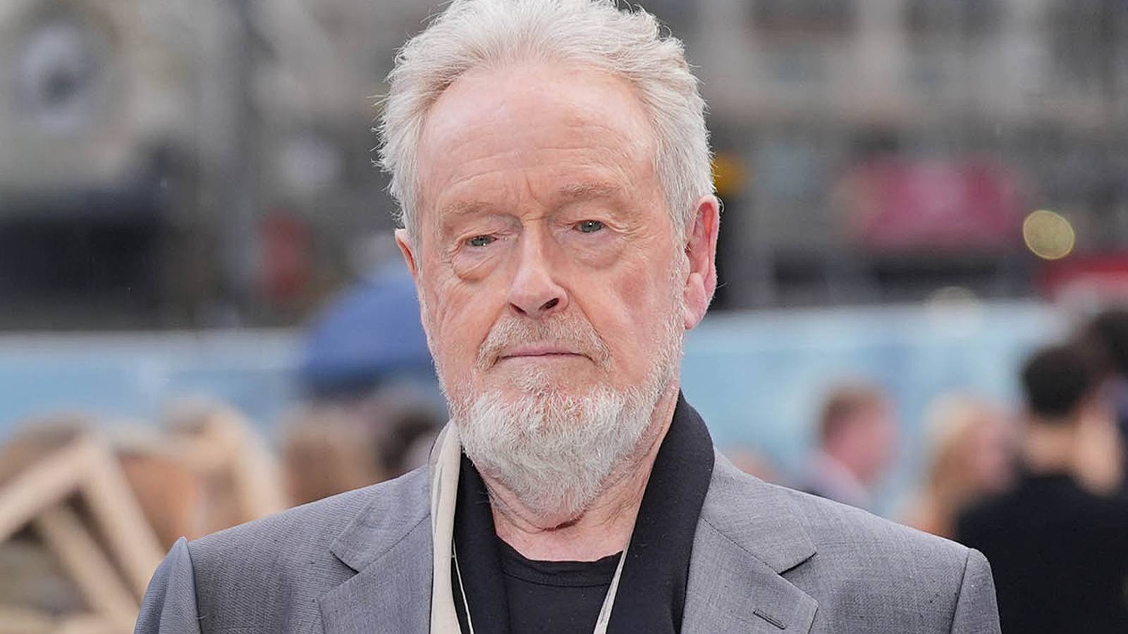 Ridley Scott's Alien and Aliens Land on Netflix This September