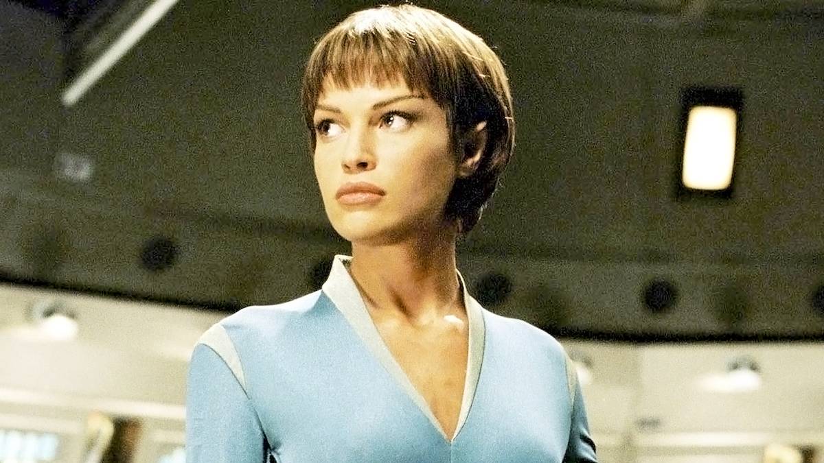 Star Trek: Enterprise Becomes Apple TV+ Chart-Topper 21 Years After Cancellation