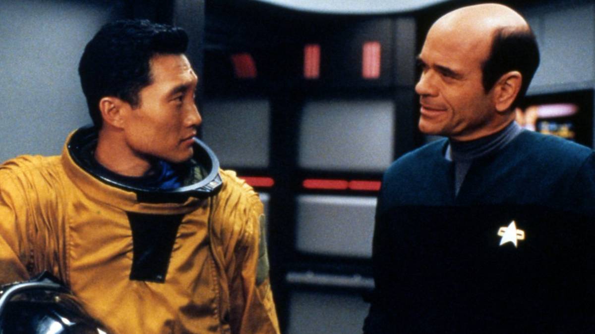 Star Trek: Voyager's Late-Night Streaming Surge Proves It's a Sci-Fi Sleeper Hit