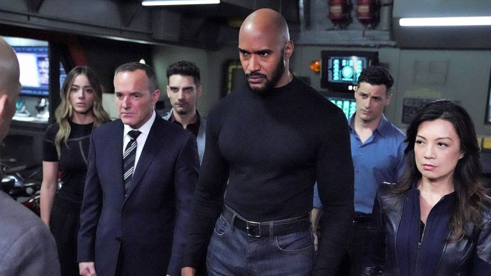 Superhero Shows with Plot Holes So Big They Break Their Own Rules