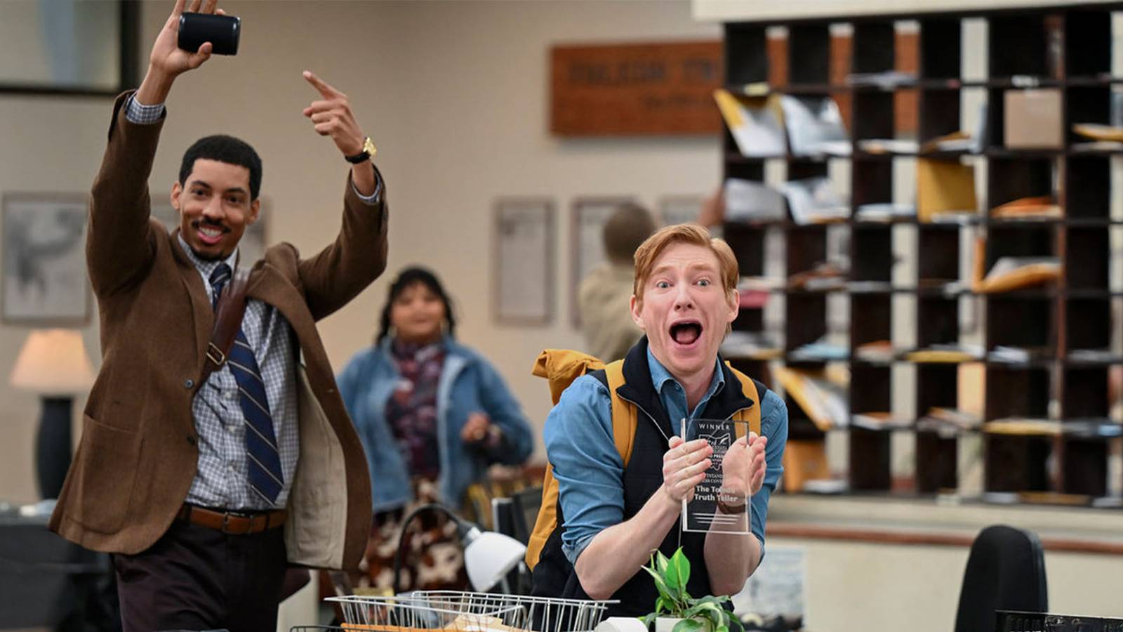 The Paper's 10-Episode Seasons Are Killing Its Office Potential