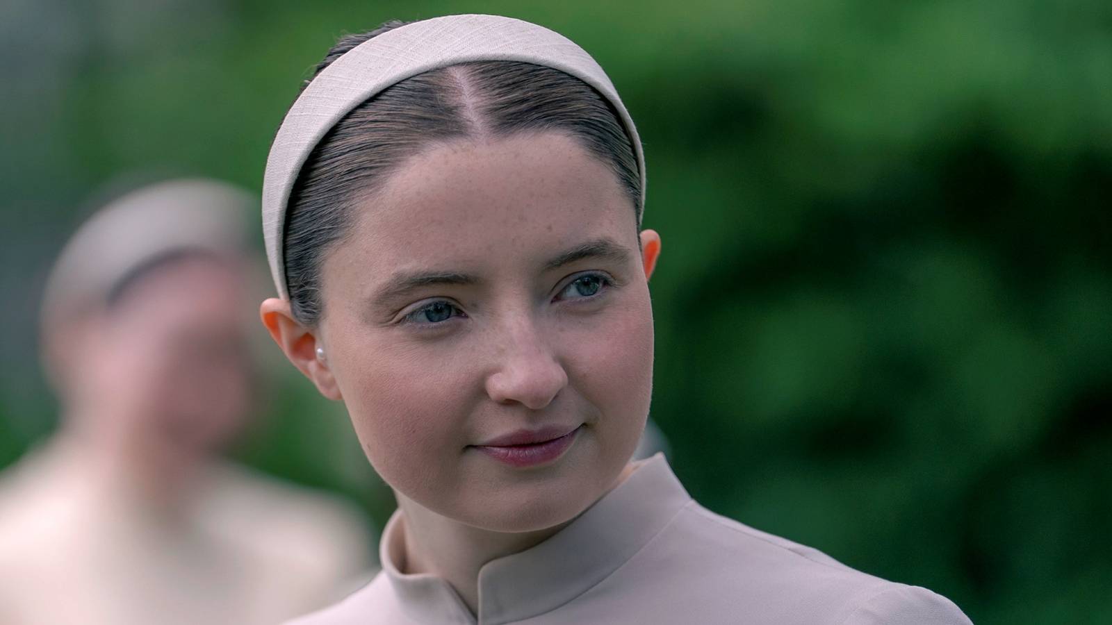‘The Testaments’ Star Lucy Halliday on Daisy’s Harrowing Dentist Scene and Her Doja Cat–Inspired Playlist