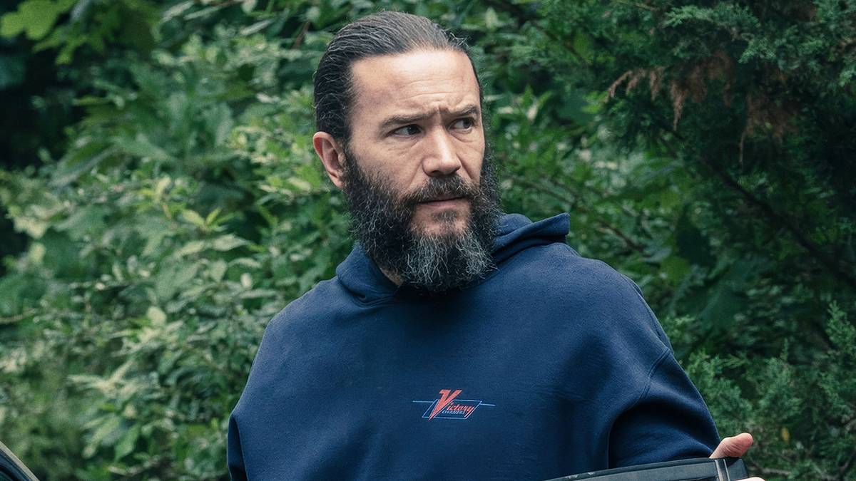 Tom Pelphrey Takes Home Emmy for Outstanding Supporting Actor in a Drama