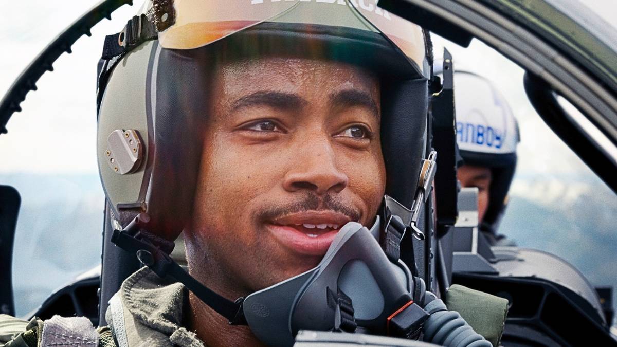 Top Gun & Maverick: Tom Cruise's Paramount+ Action Duo Is a Must-Watch