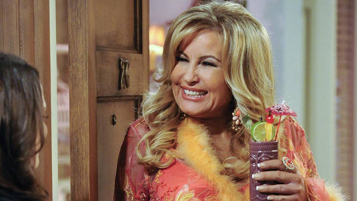 Why '2 Broke Girls' Is Suddenly a Streaming Sensation on Apple TV