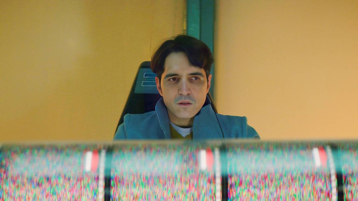 Why Apple TV's 'Murderbot' Is the Sci-Fi Binge You Need Before Season 2