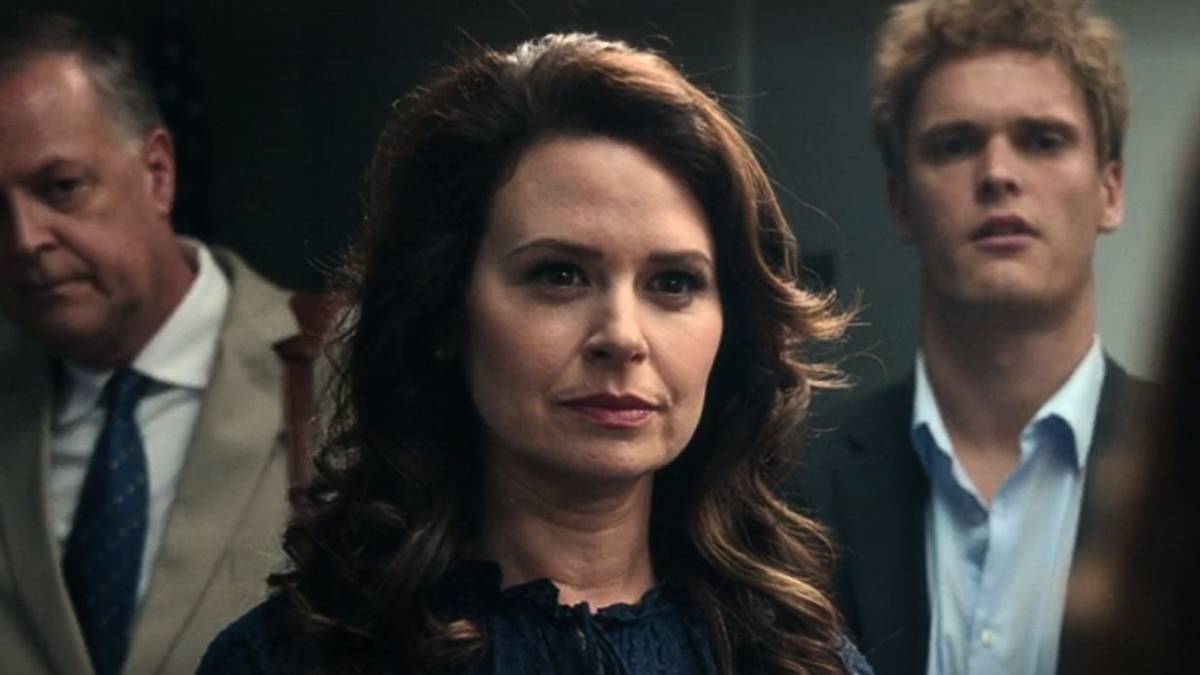 Why Netflix's 'The Hunting Wives' Is Your Next Weekend Obsession
