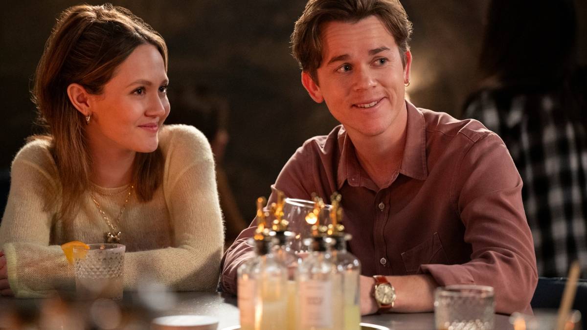 Why Netflix's 'Unstable' Is the Best Sitcom You Haven't Binge-Watched Yet