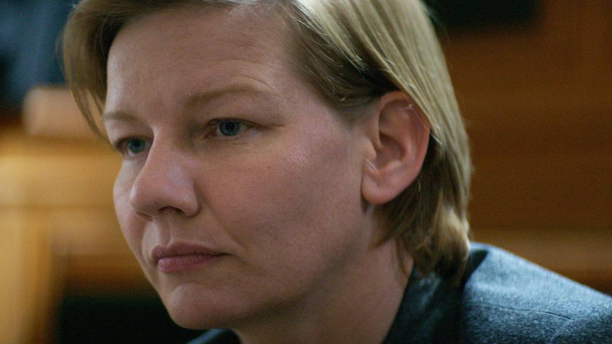 Your Netflix Weekend Watchlist: Oscar-Winning Thriller & Hilarious Meta-Reboot