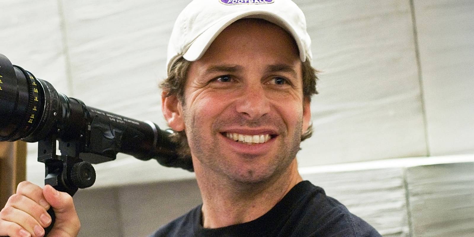 Zack Snyder to Direct Sci-Fi Remake of John Carpenter's Escape From New York